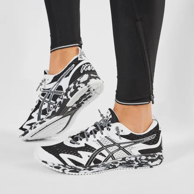 Alternative view of Giày Asics Gel Noosa Tri 12 'Black White' 1011A673-002