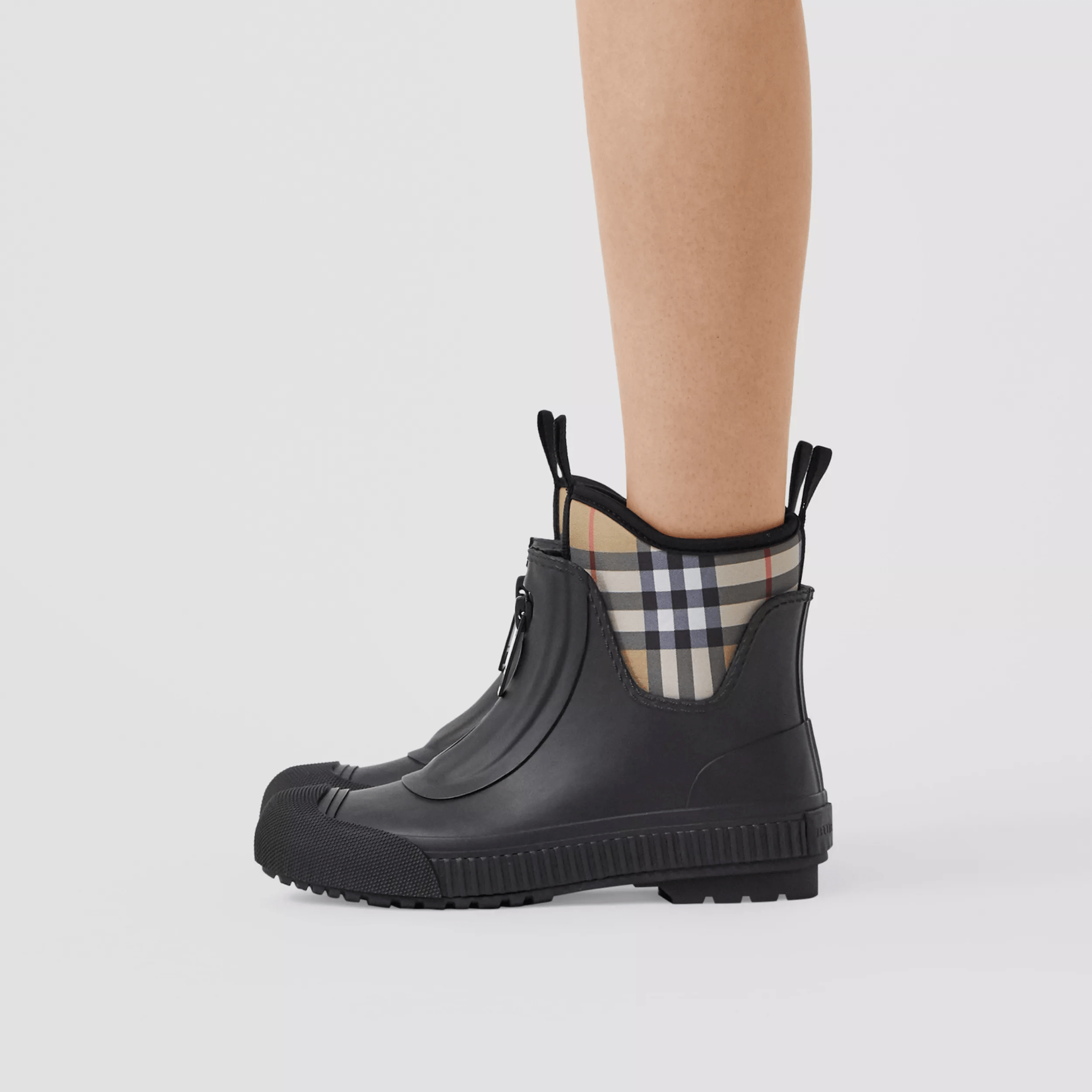 Giày Burberry Vintage Check Neoprene and Rubber Rain Boots 80070331 - Ảnh 2
