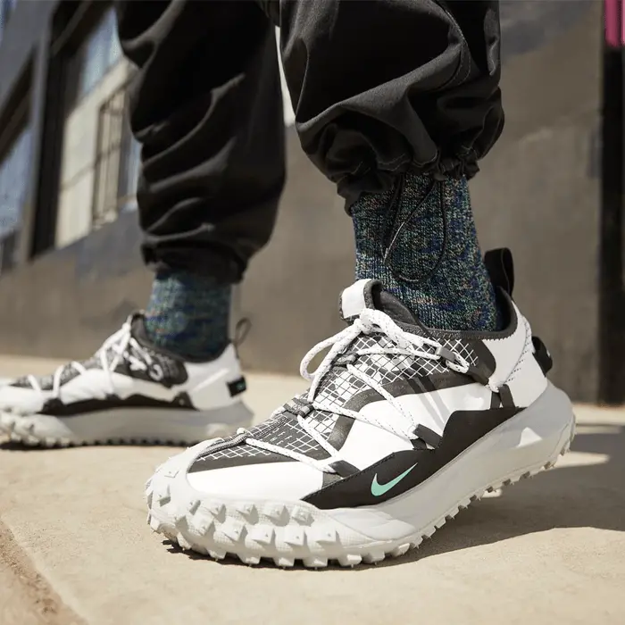 Alternative view of Giày Nike ACG Mountain Fly Low 'Light Menta' DO9334-100