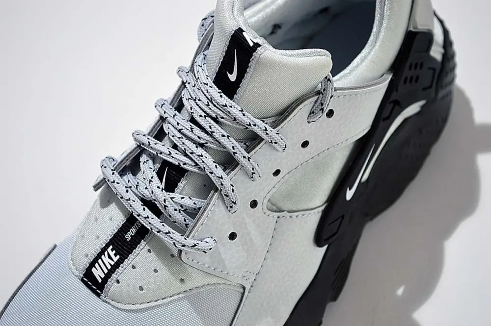 Alternative view of Giày Nike Air Huarache 'Grey' 909143-007
