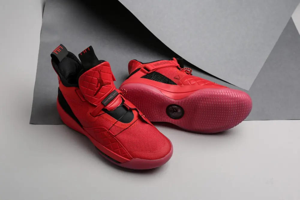 Alternative view of Giày Nike Air Jordan 33 XXXIII University Red  AQ9244-600