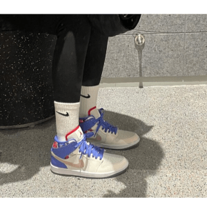 Alternative view of Giày Nike Air Jordan 1 Mid ‘Floral’ FD4331-121