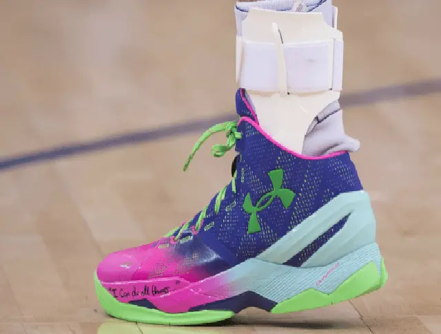 Alternative view of Giày Under Armour Curry 2 Retro GS 'Northern Lights' 2022 3026053-600