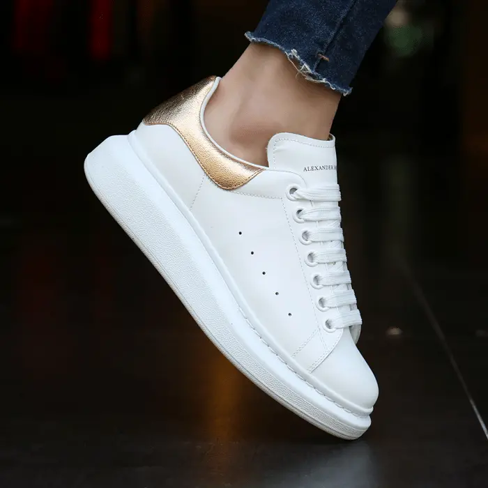 Alternative view of Giày Alexander McQueen Wmns Oversized Sneaker 'White Light Gold' 553770-WHFBU-9075