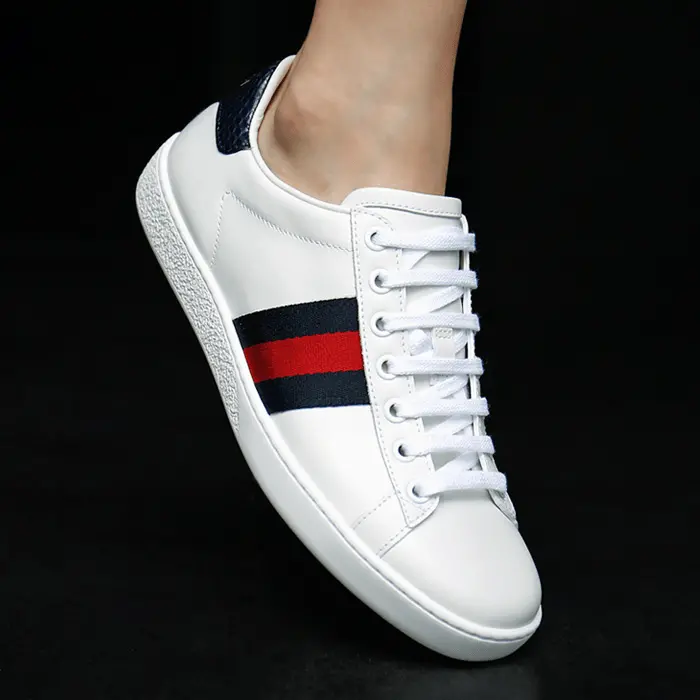 Alternative view of Giày Gucci Wmns Ace 'White Blue Red' 387993-A38D0-9072