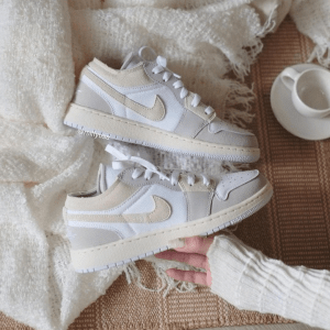 Alternative view of Giày Nike Air Jordan 1 Low GS 'Inside Out Tech Grey' FB9139-002