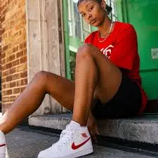 Alternative view of Giày Nike Wmns Air Jordan 1 Mid 'White University Red' BQ6472-106
