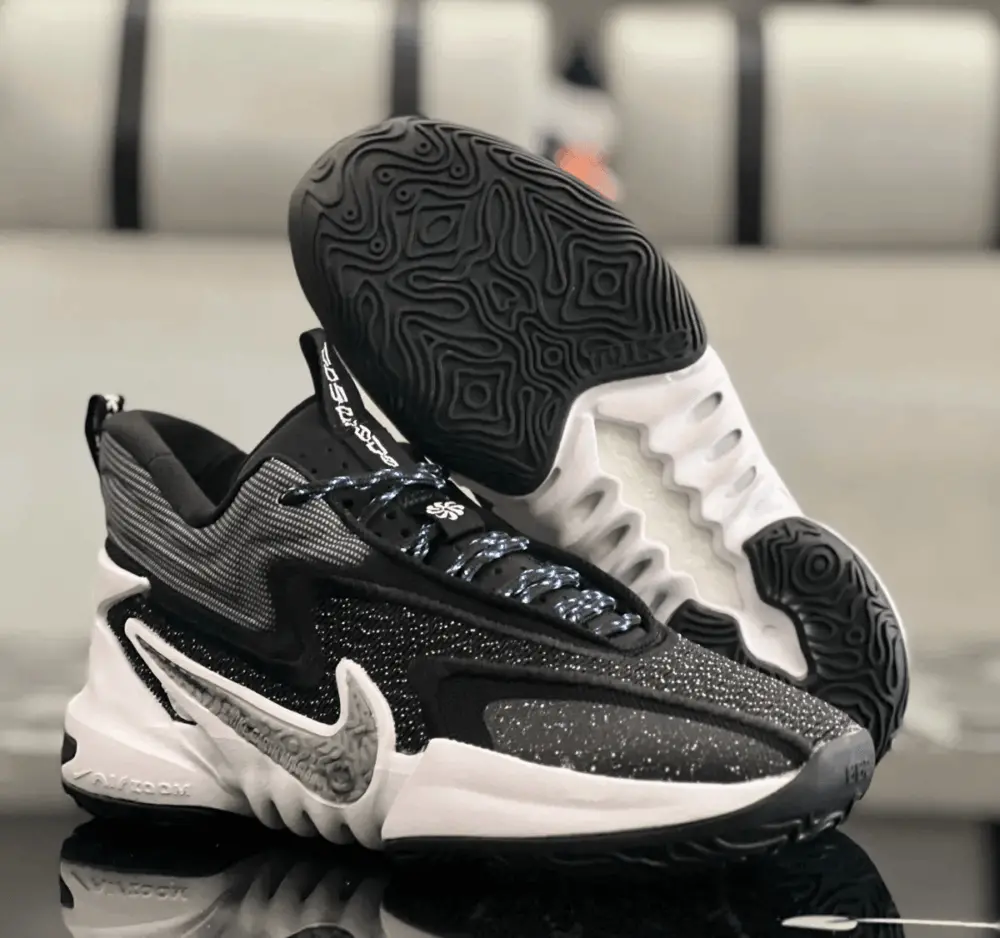 Alternative view of Giày Nike Cosmic Unity 2 'Black Football Grey' DH1537-003