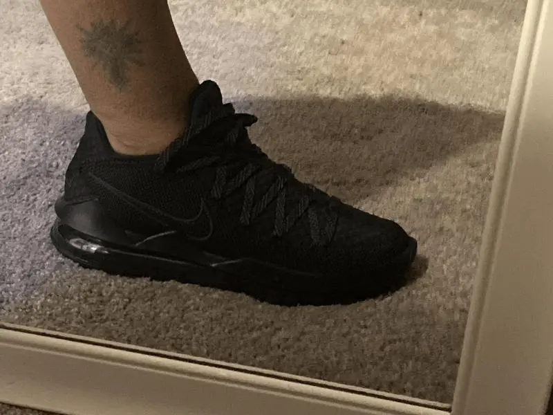Alternative view of Giày Nike LeBron 17 Low 'Triple Black' CD5007-003