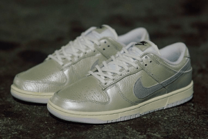 Alternative view of Giày Nike Dunk Low 'Metallic Silver' DX3197-095