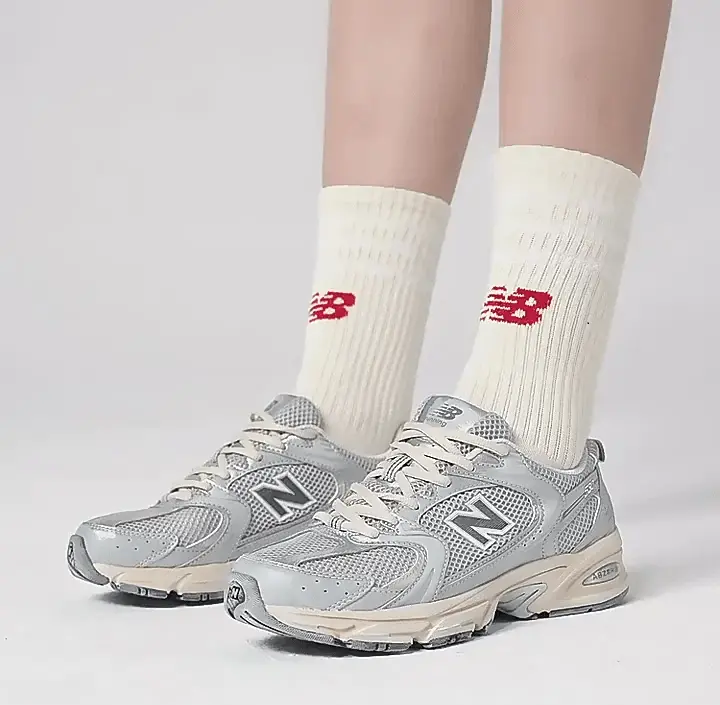Alternative view of Giày New Balance 530 Vintage 'Metallic Silver' MR530VS