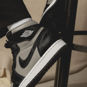 Alternative view of Giày Nike Air Jordan 1 Retro High OG Twist 'Medium Grey' DZ2523-001
