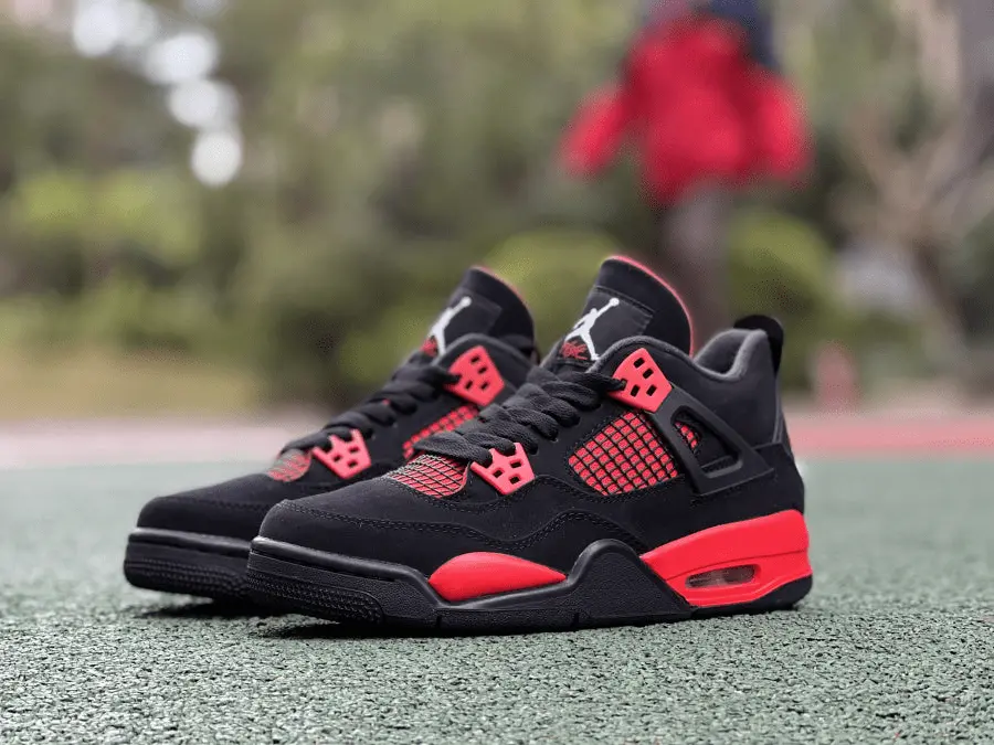 Alternative view of Giày Nike Air Jordan 4 Retro GS 'Red Thunder' 408452-016