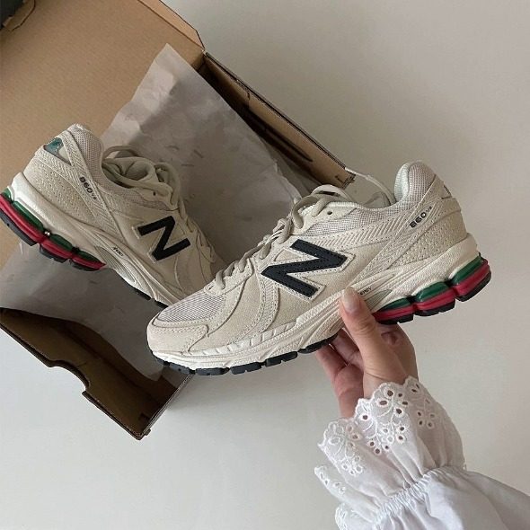 Giày New Balance 860v2 'Beige/Green-Red' ML860XG - Ảnh 3