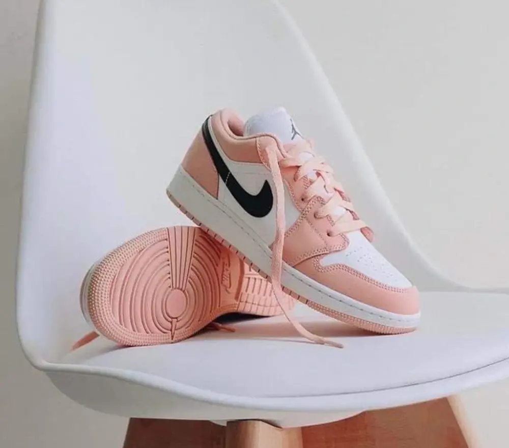 Giày Nike Air Jordan 1 Low GS 'Light Arctic Pink' 553560-800 - Ảnh 5