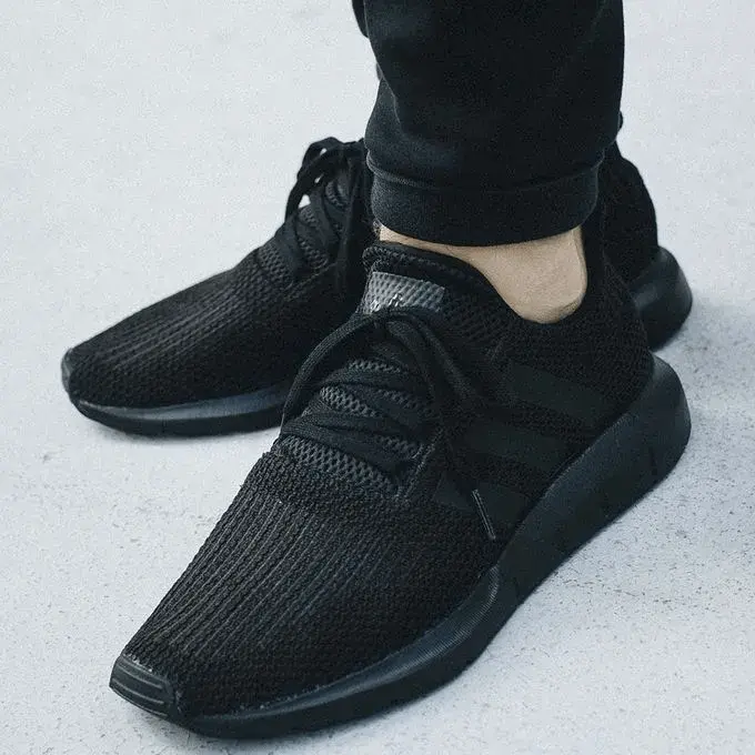 Giày Adidas Swift Run 'Core Black' AQ0863 - Ảnh 4