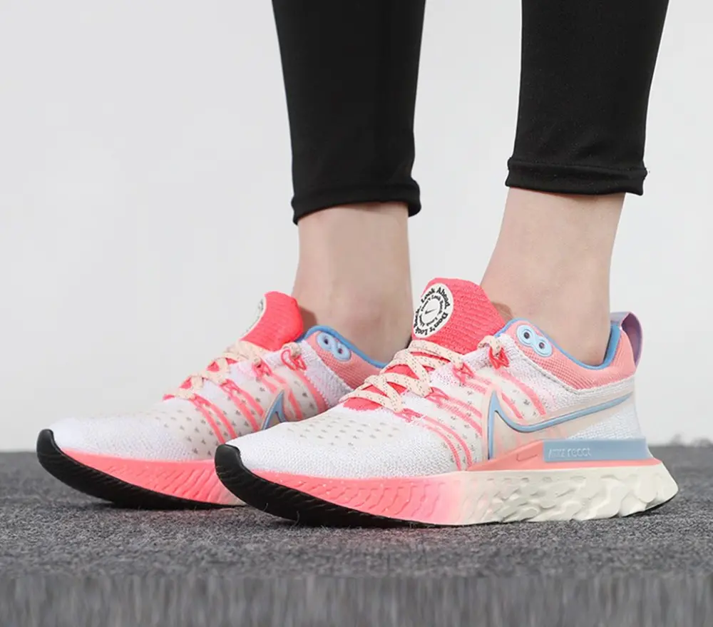 Alternative view of Giày Nike Wmns React Infinity Run Flyknit 2 'Racer Pink' DJ6055-161