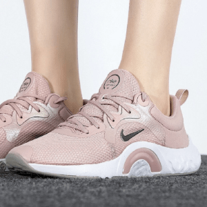 Alternative view of Giày Nike Renew In-Season TR 11 Wide ‘Pink Oxford’ DN5116-600