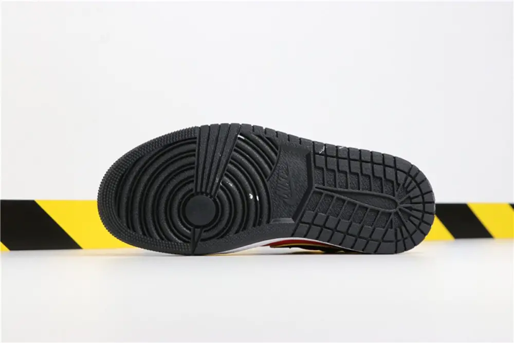 Giày Nike Air Jordan 1 Mid 'Hot Punch Volt' BQ6472-006 - Ảnh 3