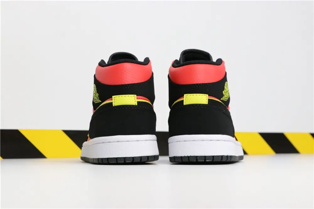 Giày Nike Air Jordan 1 Mid 'Hot Punch Volt' BQ6472-006 - Ảnh 4