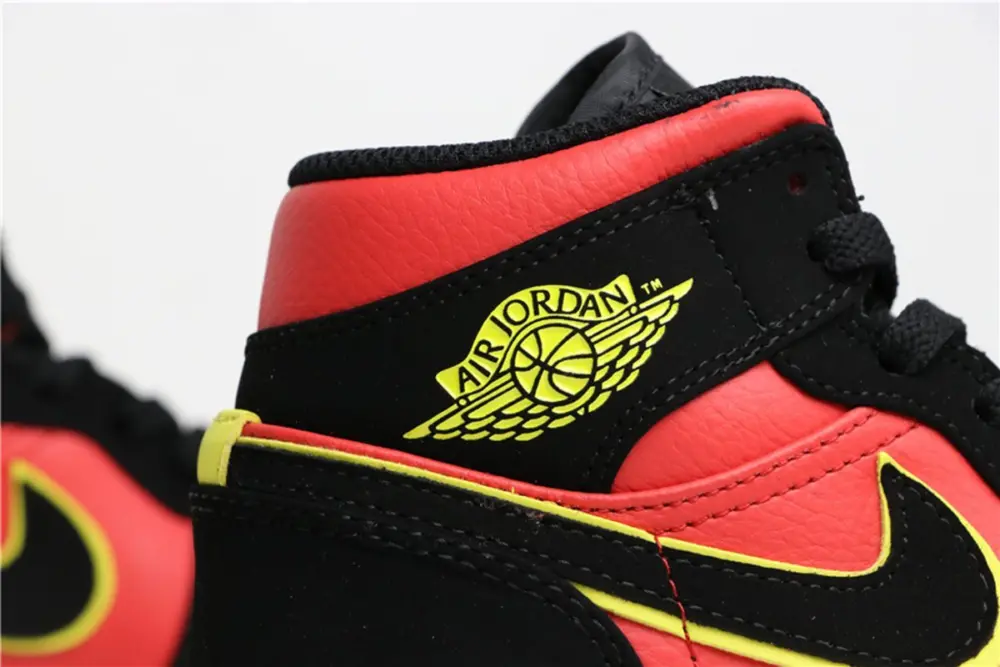 Giày Nike Air Jordan 1 Mid 'Hot Punch Volt' BQ6472-006 - Ảnh 5