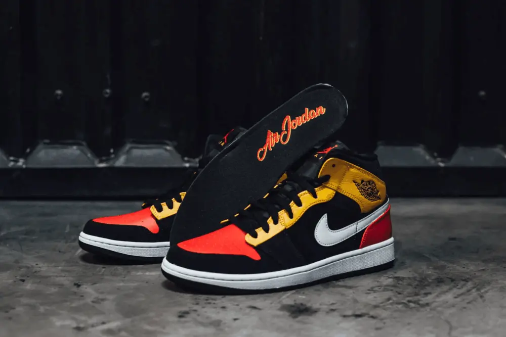 Giày Nike Air Jordan 1 Mid Black Amarillo Orange 852542-087 - Ảnh 4