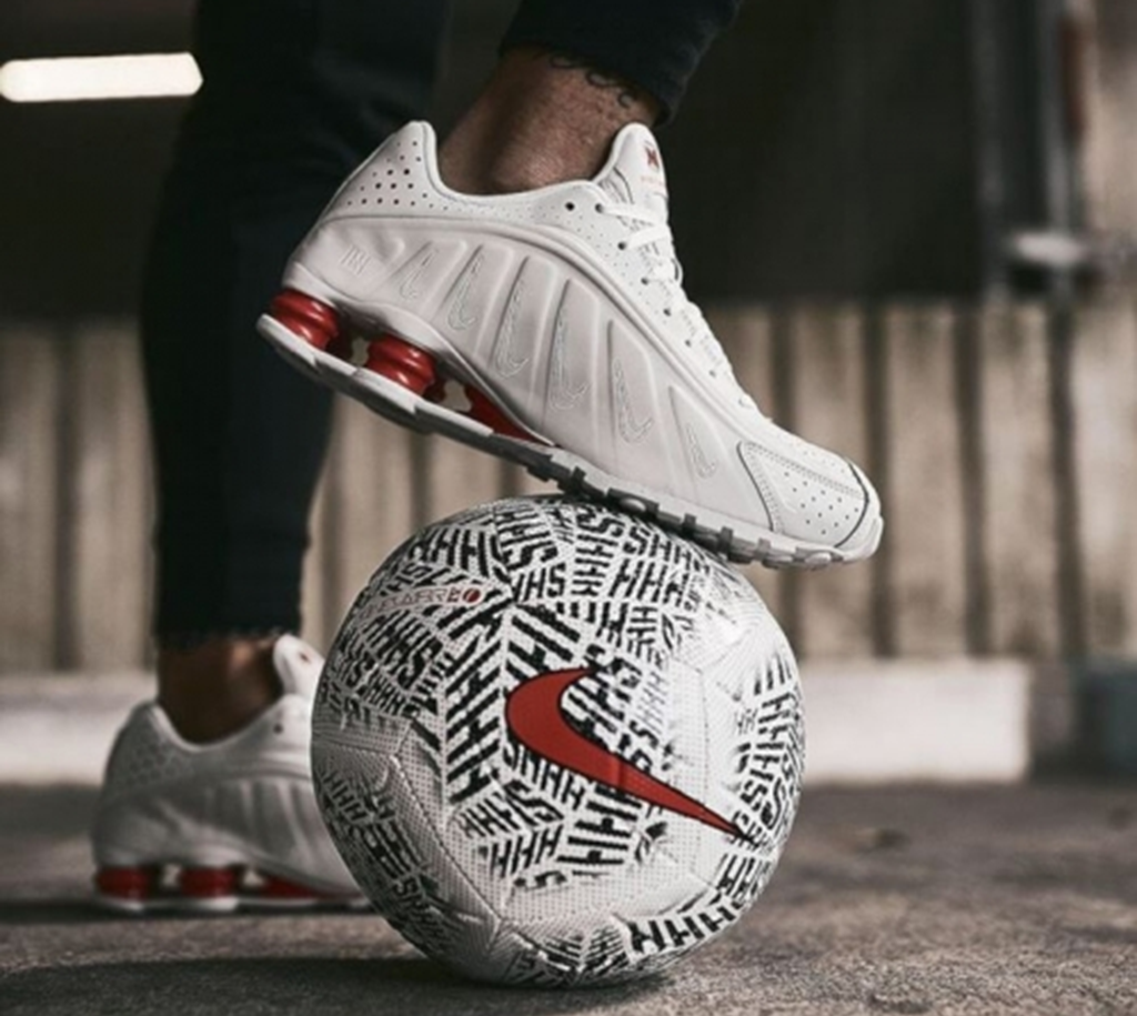 Alternative view of Giày Nike Shox R4 Neymar Jr Platinum Tint BV1387-002