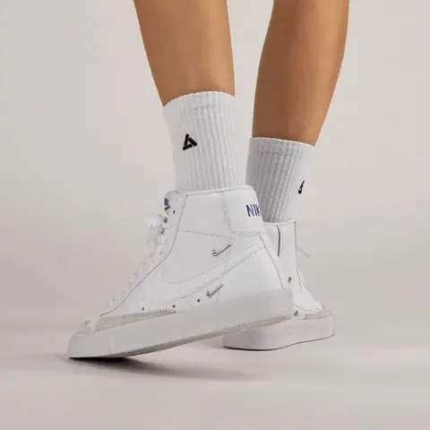 Giày Nike Wmns Blazer Mid '77 SE 'Sisterhood White Metallic Silver' CZ4627-100 - Ảnh 6