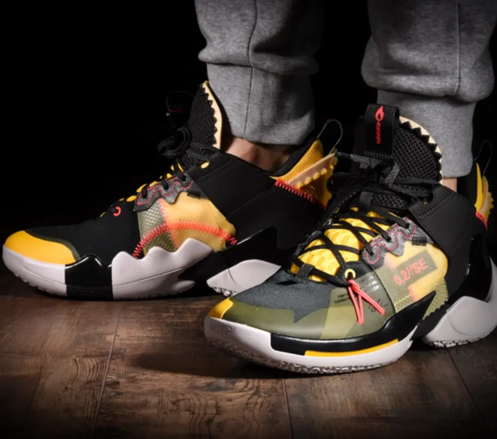 Alternative view of Giày Nike Jordan Why Not Zer0.2 'Flash Crimson' AQ3562-002