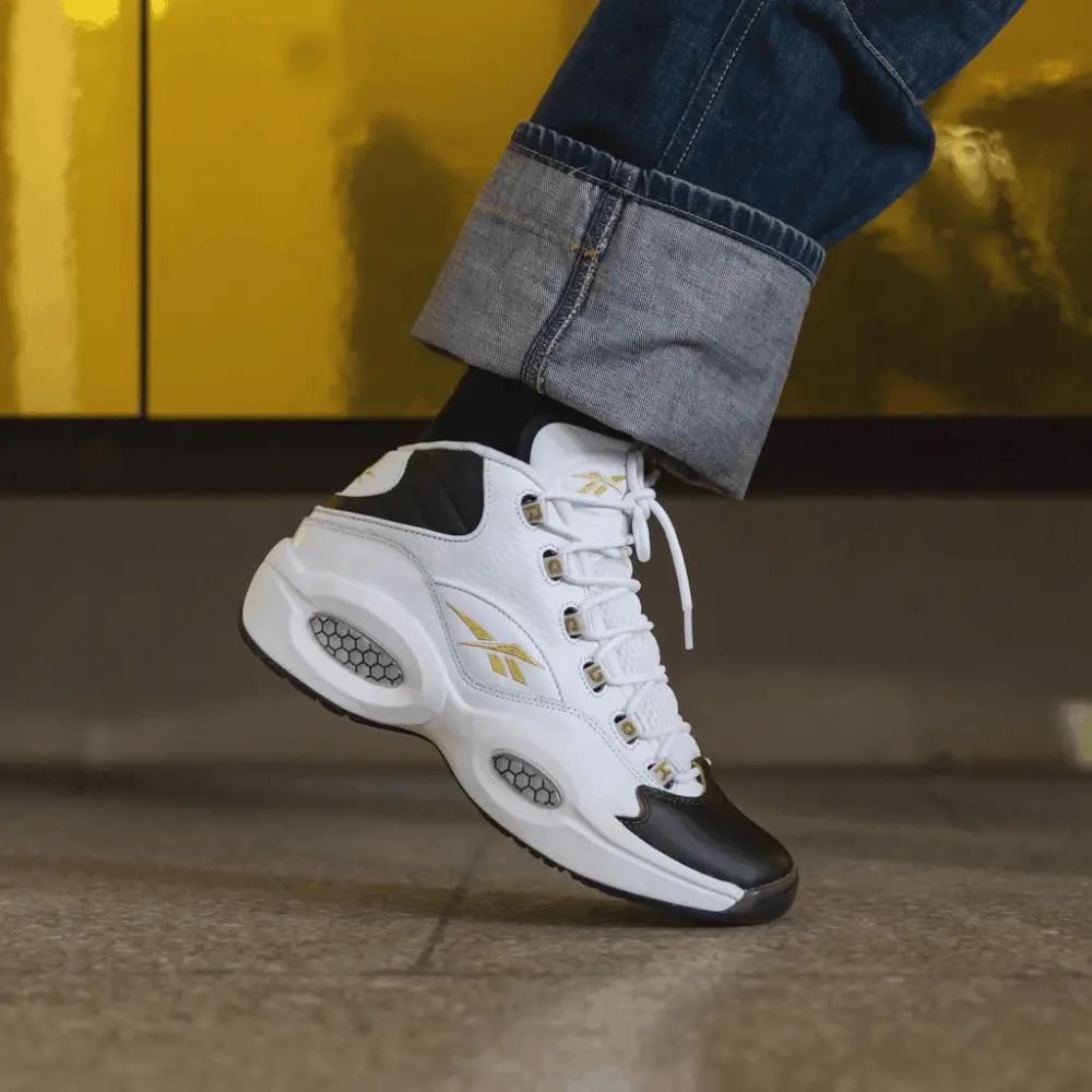 Alternative view of Giày Reebok Question Mid Respect My Shine 'Black Toe Gold' EF7599