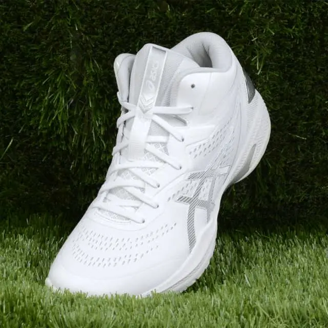 Alternative view of Giày Asics Gelhoop V15 'White' 1063A062-100