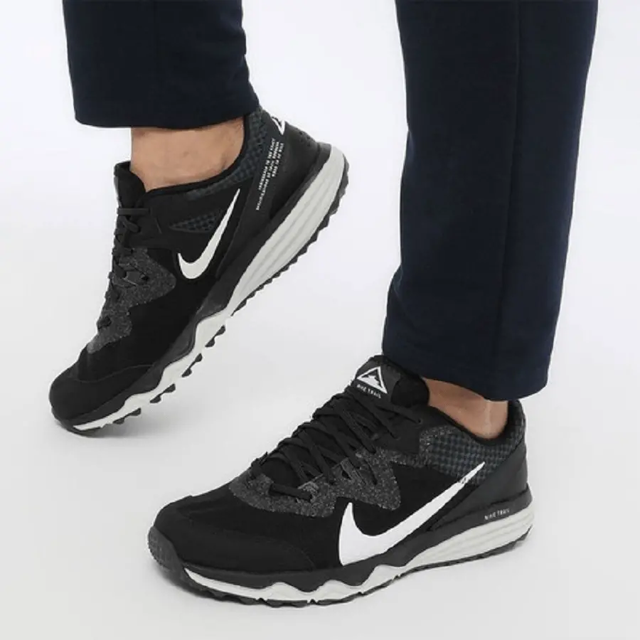 Alternative view of Giày Nike Juniper Trail 'Black' CW3808-001