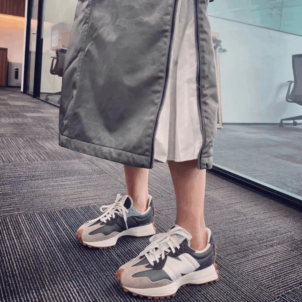 Alternative view of Giày New Balance Wmns 327 'Oak Leaf Green' WS327COB