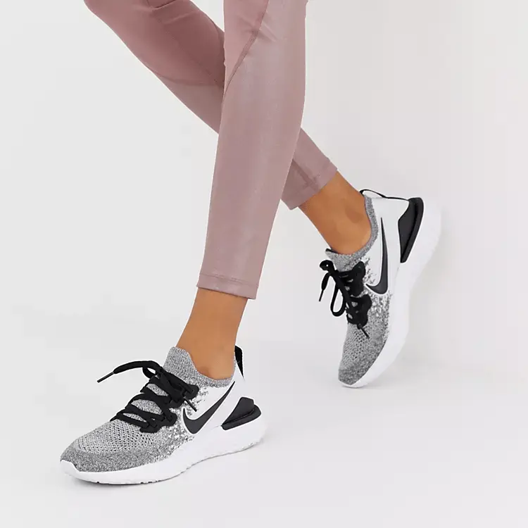 Alternative view of Giày Nike Epic React Flyknit 2 'Oreo' BQ8928-101