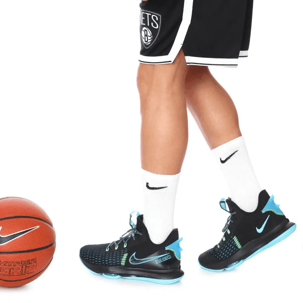 Alternative view of Giày Nike LeBron Witness 5 'Black Light Blue Fury' CQ9380-004