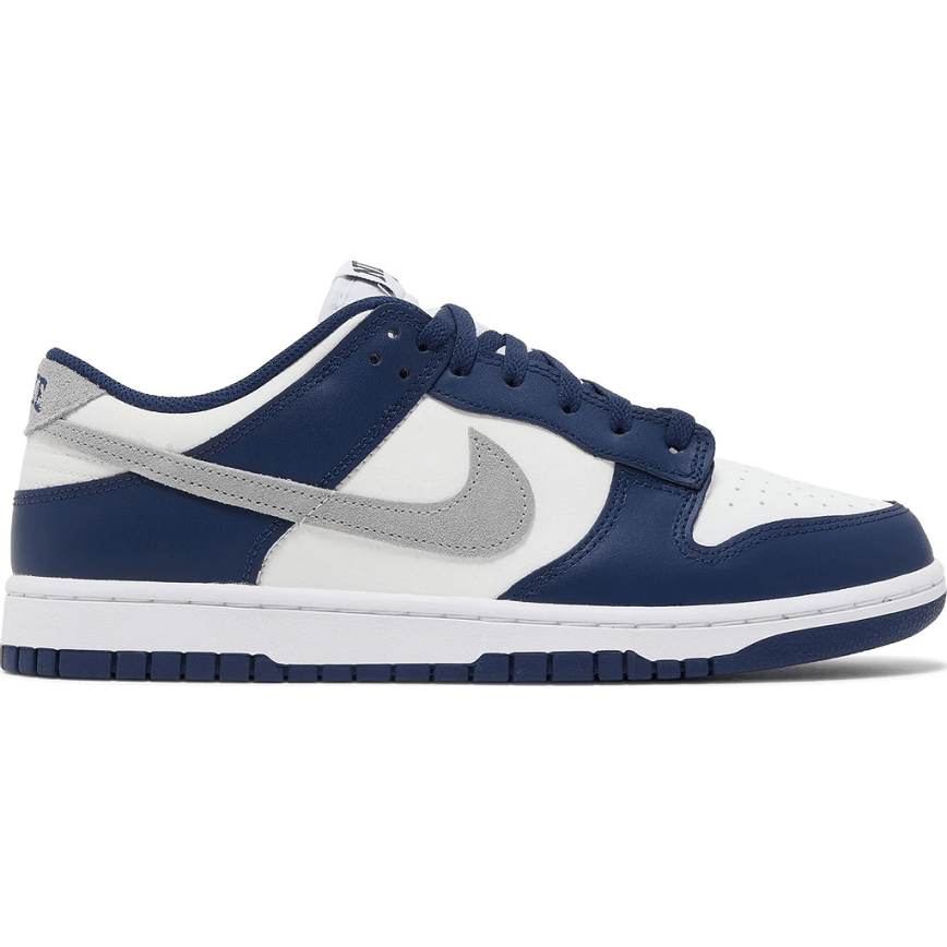 Giày Nike Dunk Low 'Midnight Navy Smoke Grey' FD9749-400