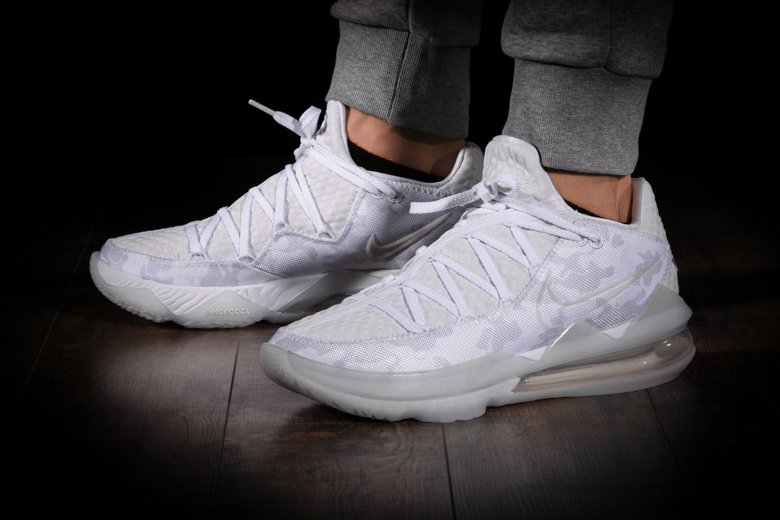 Giày Nike LeBron 17 Low 'White Camo' CD5007-103 - Ảnh 2