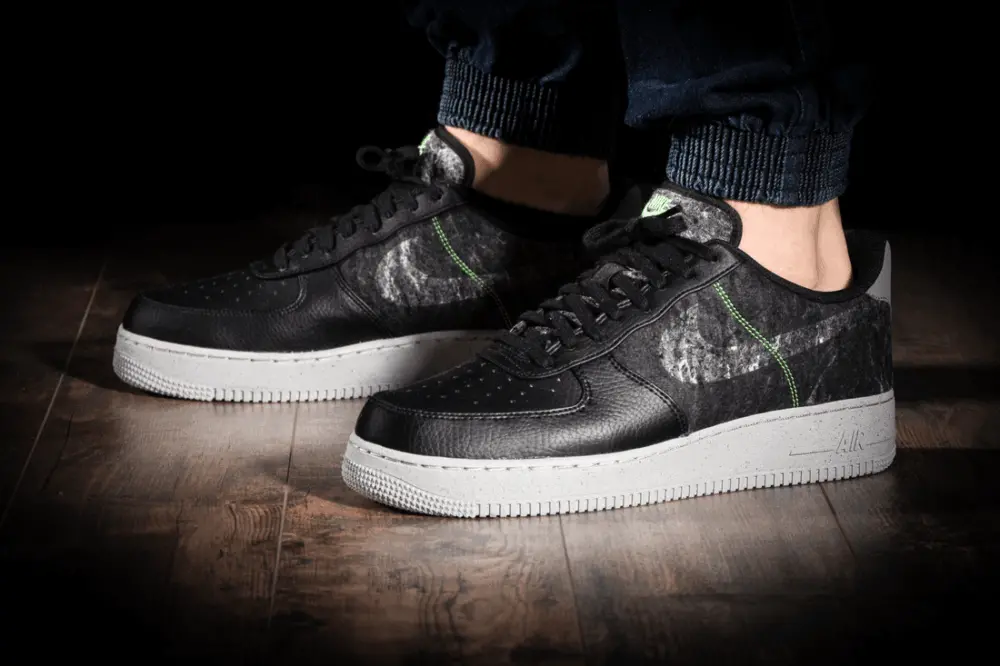 Alternative view of Giày Nike Air Force 1 '07 LV8 'Recycled Wool Pack - Black Electric Green'