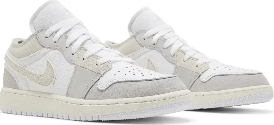 Giày Nike Air Jordan 1 Low GS 'Inside Out Tech Grey' FB9139-002 - Ảnh 5