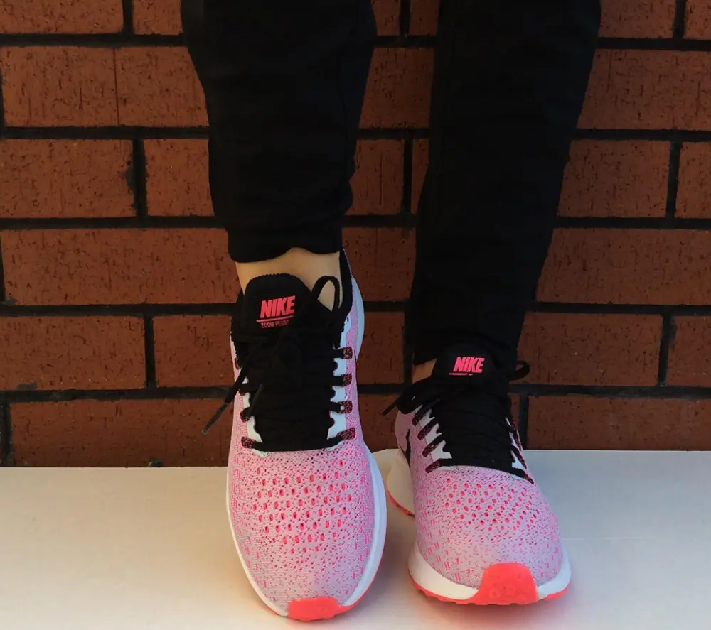 Alternative view of Giày Nike Wmns Air Zoom Pegasus 35 'Hyper Pink' 942855-406