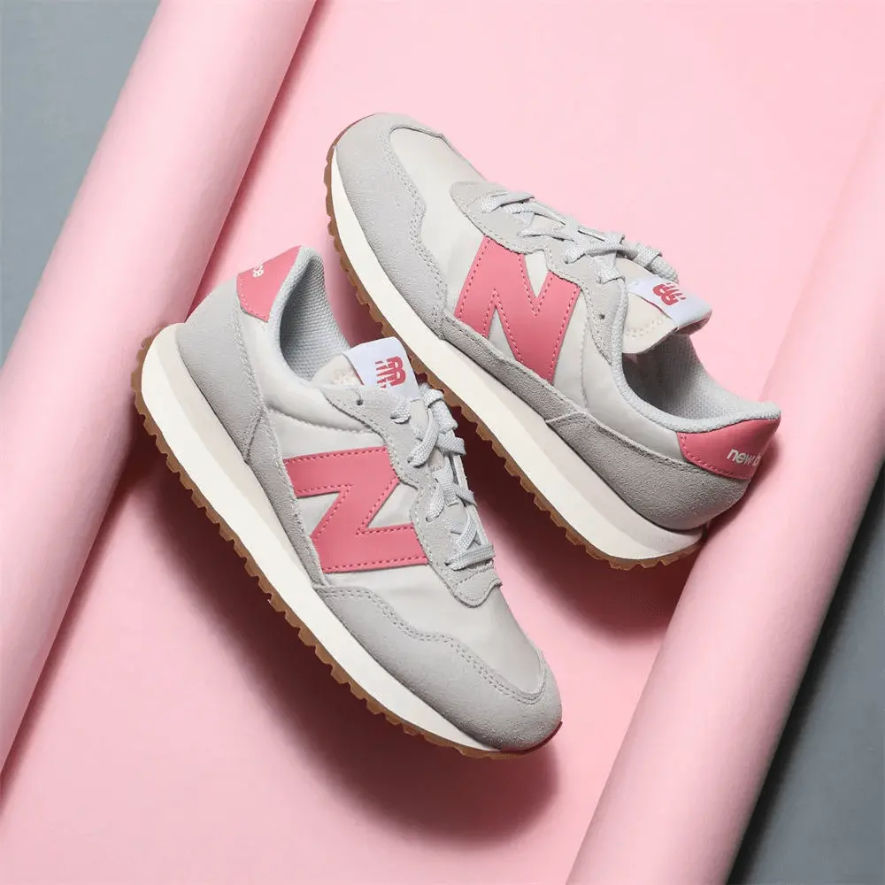 Alternative view of Giày New Balance 237 'Rain Cloud' GS237PK
