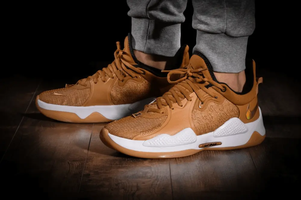 Alternative view of Giày Nike PG 5 'Wheat' CW3143-700