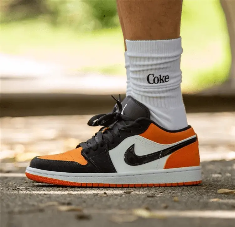 Giày Nike Air Jordan 1 Low GS 'Shattered Backboard' 553560-128 - Ảnh 4