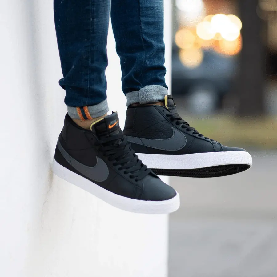 Alternative view of Giày Nike Zoom Blazer Mid ISO SB 'Black Orange Label' CV4284-001