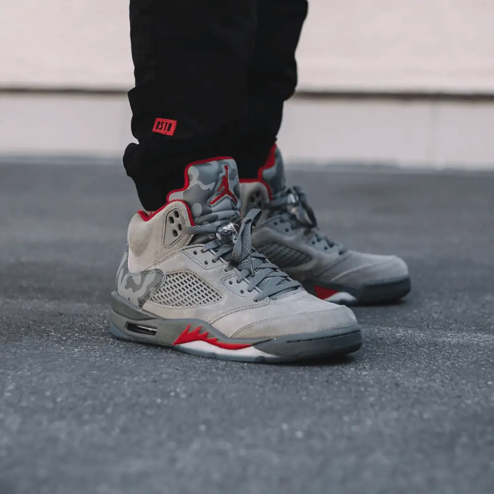 Alternative view of Giày Air Jordan 5 Retro 'Camo' 136027-051