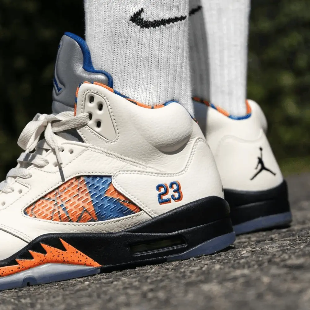 Alternative view of Giày Nike Air Jordan 5 Retro 'International Flight' 136027-148