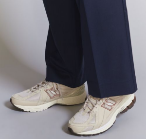 Alternative view of Giày New Balance Beige Width D Running Style M1906RFT