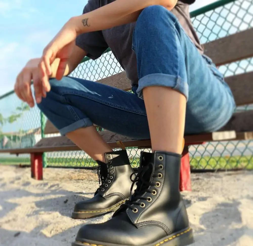 Giày Dr. Martens Vegan 1460 'Felix Rub Off Black' 14045001 - Ảnh 3