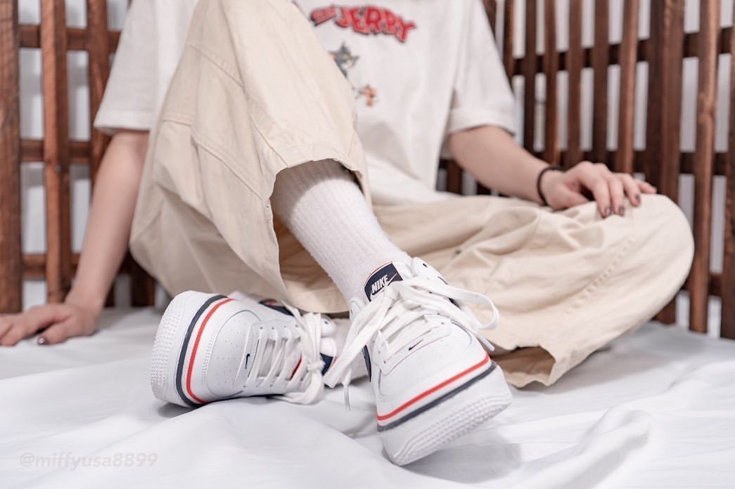 Giày Nike Air Force 1 LV8 1 GS 'White Concord' CW0984-100 - Ảnh 6