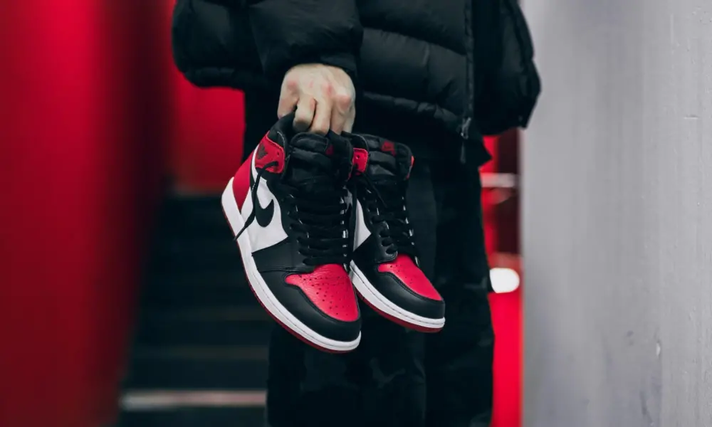 Giày Nike Air Jordan 1 Retro High OG 'Bred Toe' 575441-610 - Ảnh 4